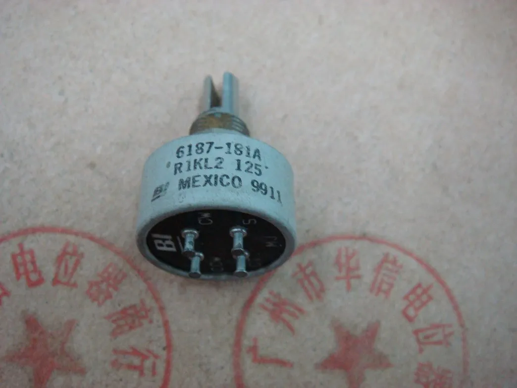 [VK] BI 6187-181A R1KL2 1K R1K вал 20 мм, резба токопроводящий пластмасов потенциометър 4-пинов превключвател